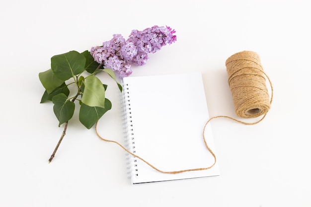 notes z wzorem haftu